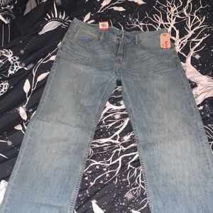 New jeans have not been worn. The size 33x36